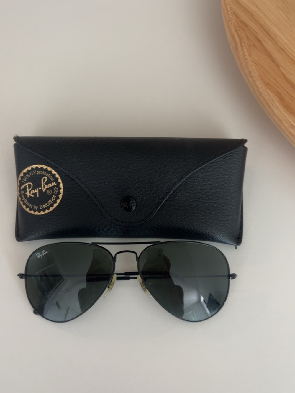Ray-Ban Black Aviator Sunglasses with Dark Green Lenses